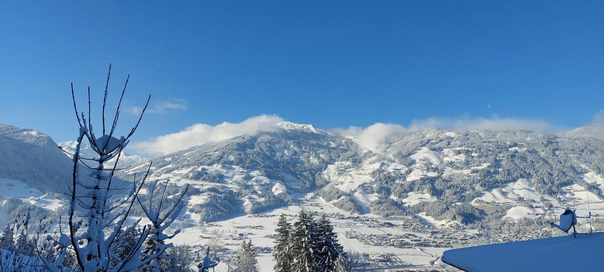 Ferienwohnung Helisa Hart im Zillertal Exterior foto